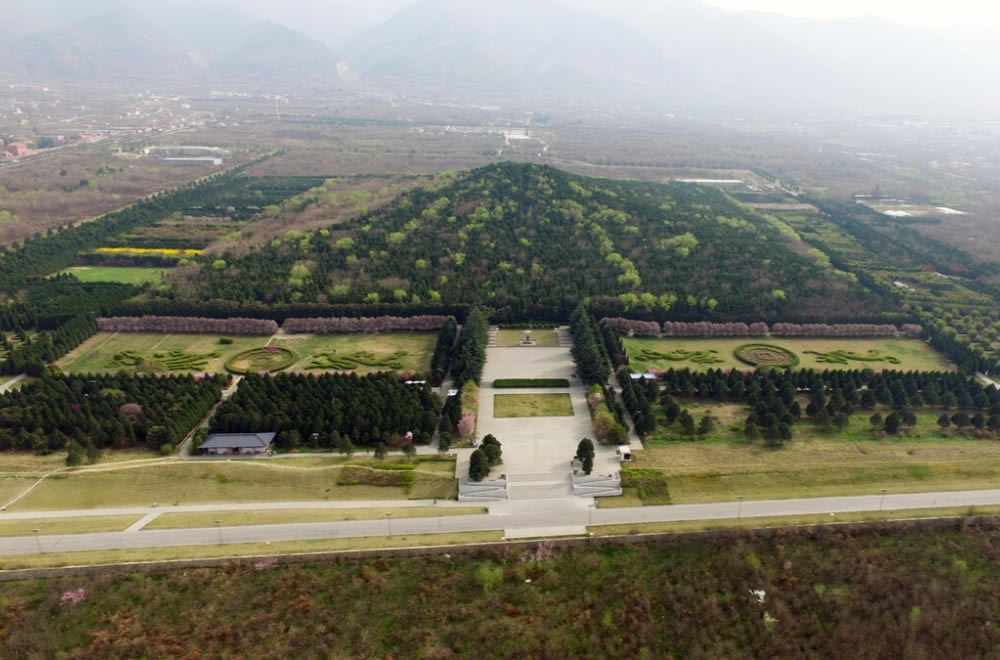 秦陵1.jpg